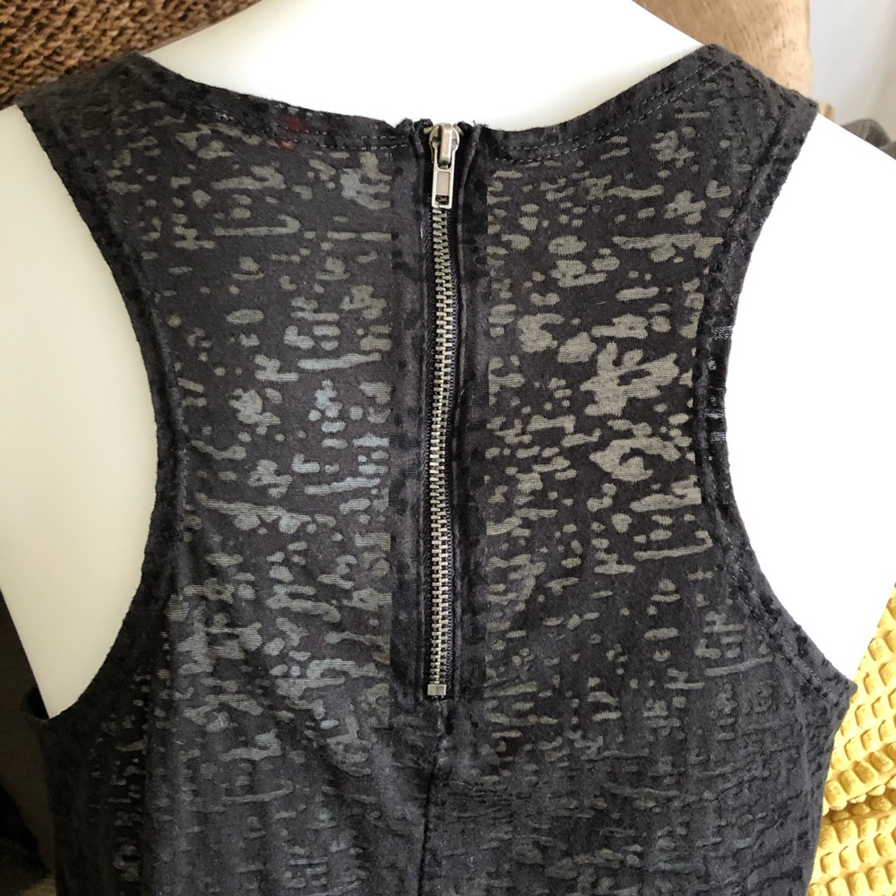 3 for $15 Skeleton rib cage tank - Picture 2 of 7